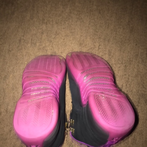 Jordan 12 Retro Hyper Violet - Picture 5 of 7